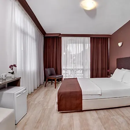 Отель A 11 Кешме